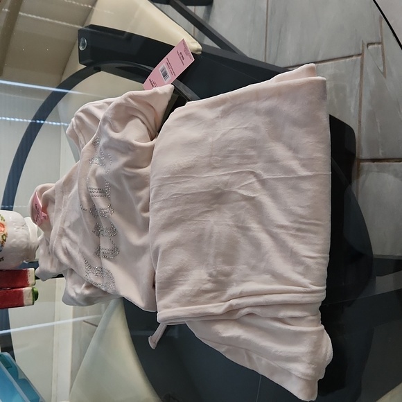 NWT 2 piece Juicy Couture soft winter pajamas - Picture 1 of 2